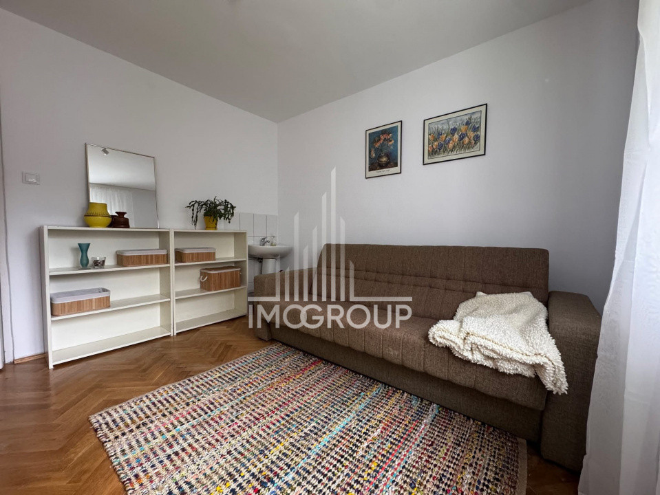 Apartament cu 3 camere, decomandat, balcon la Parter inalt, langa Piata Zorilor