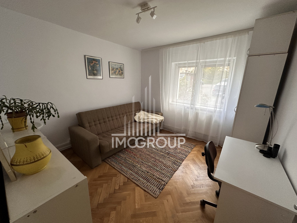 Apartament cu 3 camere, decomandat, balcon la Parter inalt, langa Piata Zorilor