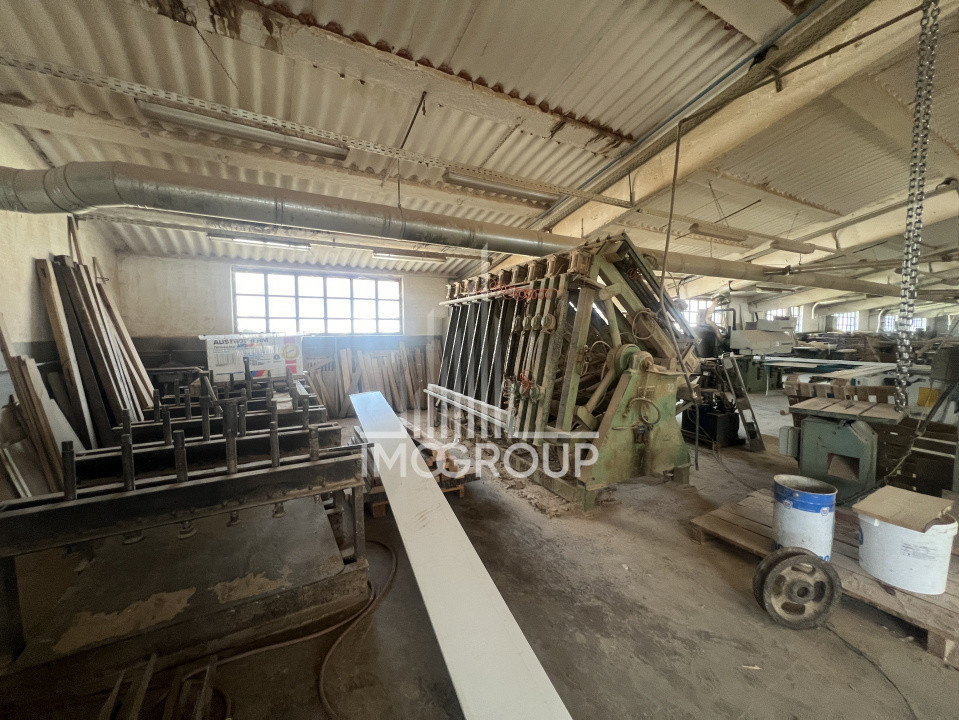 Hală producție 1600 mp – fostă tâmplărie lemn, utilată, exaustare + centrală 