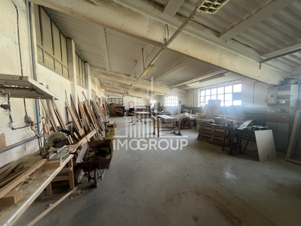 Hală producție 1600 mp – fostă tâmplărie lemn, utilată, exaustare + centrală 