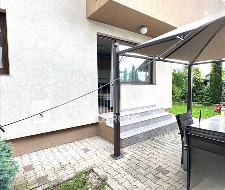 Apartament de inchiriat 2 camere, grădină proprie 110 mp și parcare privată 