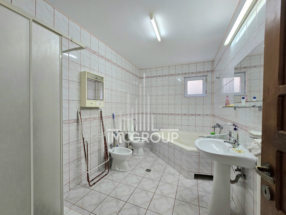 Casă individuală Gruia de inchiriat, sediu firma/rezidential, 227 mp utili 