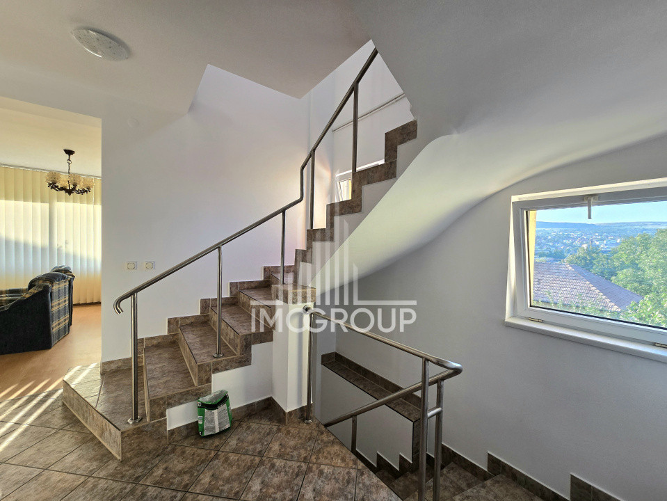 Casă individuală Gruia de inchiriat, sediu firma/rezidential, 227 mp utili 