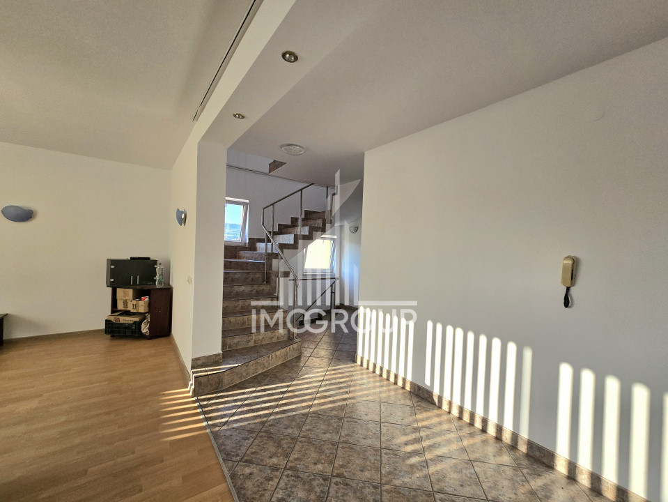 Casă individuală Gruia de inchiriat, sediu firma/rezidential, 227 mp utili 