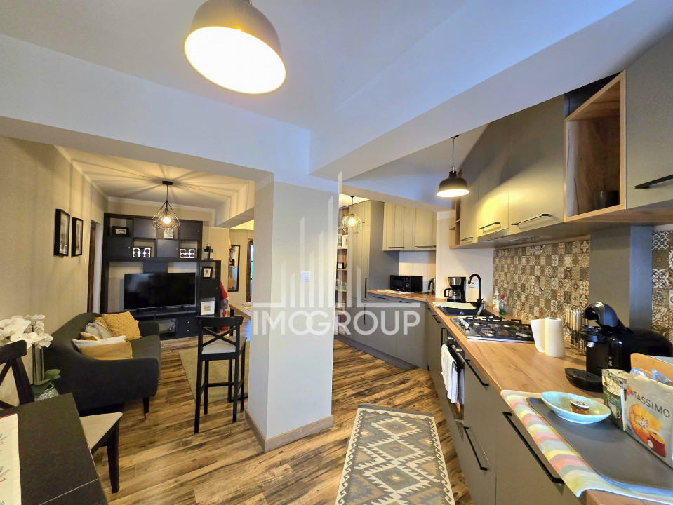 Apartament de inchiriat 3 camere in Piata Cipariu - Centru 