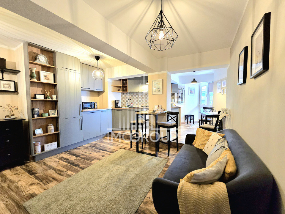 Apartament de inchiriat 3 camere in Piata Cipariu - Centru 