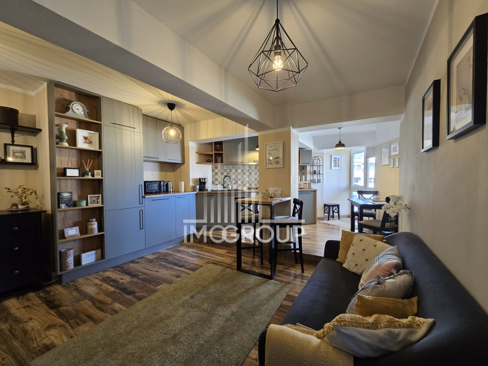 Apartament de inchiriat 3 camere in Piata Cipariu - Centru 