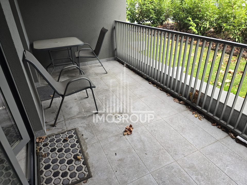 Apartament cu 1 camera si garaj de inchiriat, str Frunzisului