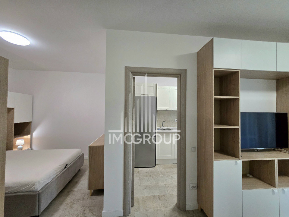 Apartament cu 1 camera si garaj de inchiriat, str Frunzisului