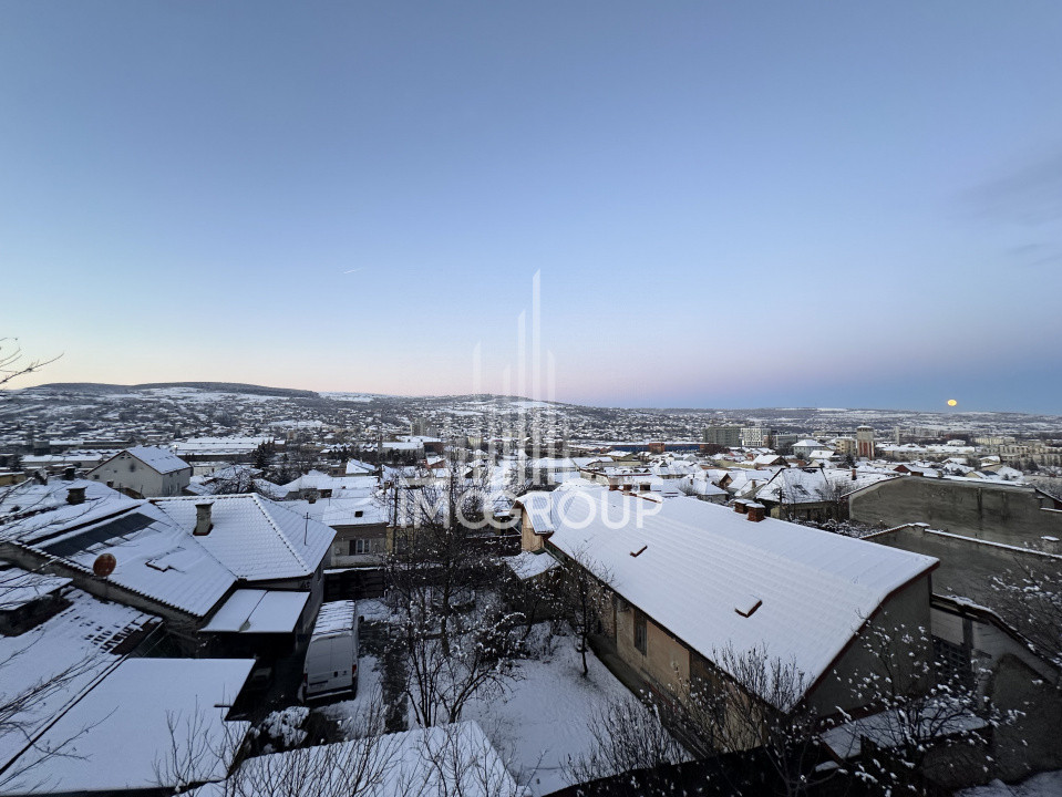 Apartament 3 camere | 2 bai | balcon | parcare subterană | Gruia | zona 7 strazi