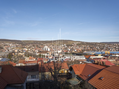 Apartament 3 camere | 2 bai | balcon | parcare subterană | Gruia | zona 7 strazi