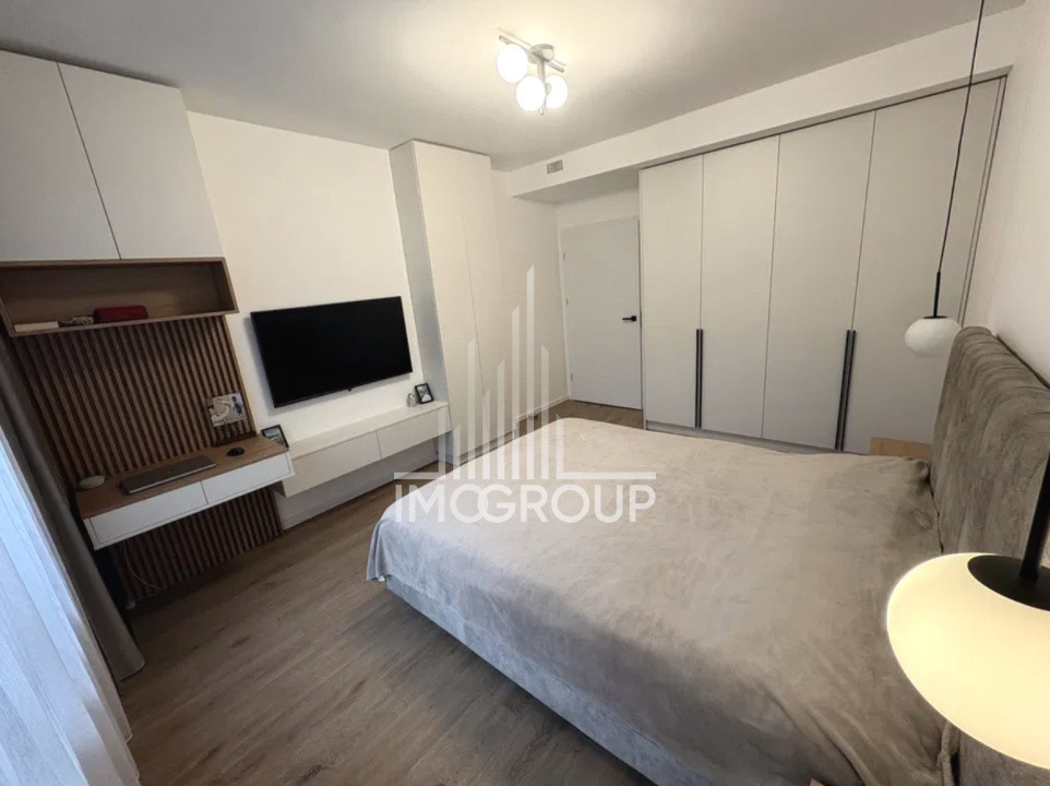 Apartament superb cu 2 camere si garaj de inchiriat zona Semicentrala