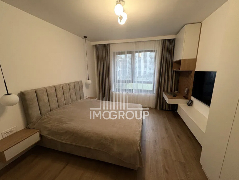 Apartament superb cu 2 camere si garaj de inchiriat zona Semicentrala