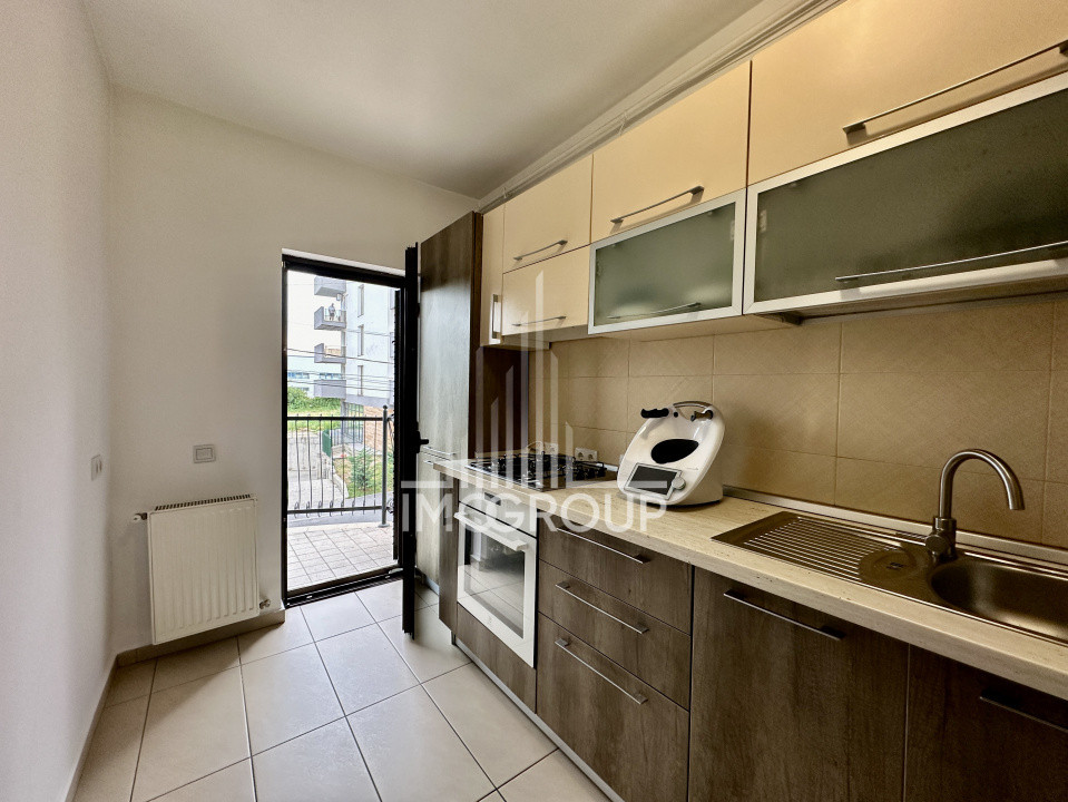 Apartament cu 2 camere, cu bucatarie separata, etaj intermediar, Intre Lacuri