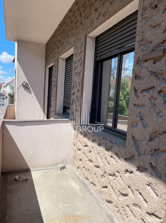 Vânzare apartament 4 camere zona Ultracentrală