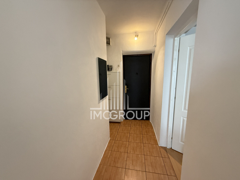 Apartament cu o cameră | zona Maternă | etaj 3 | imediat ocupabil