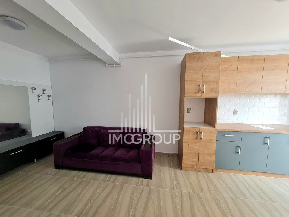 Apartament cu 2 camere de vanzare pe str Urusagului, parcare