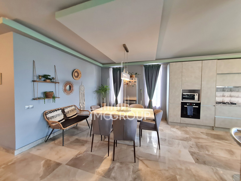 Apartament superb 3 camere de inchiriat, terasa si curte privata, parcare