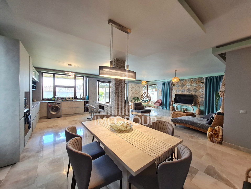 Apartament superb 3 camere de inchiriat, terasa si curte privata, parcare