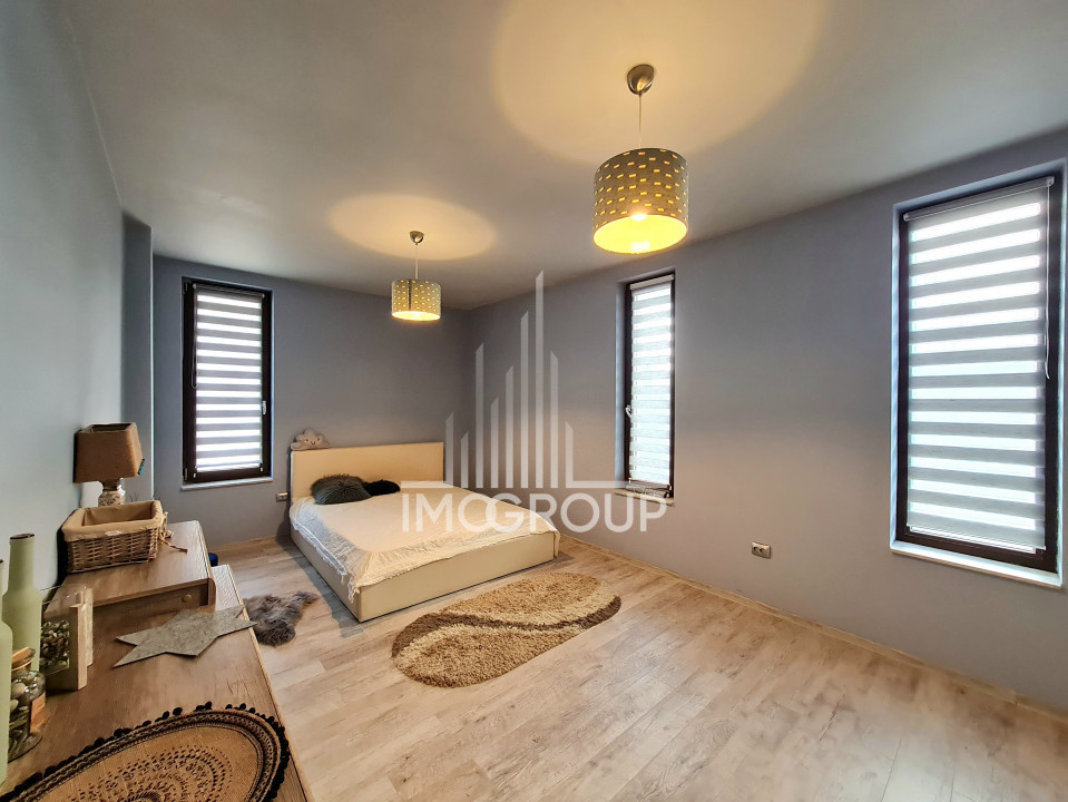 Apartament superb 3 camere de inchiriat, terasa si curte privata, parcare