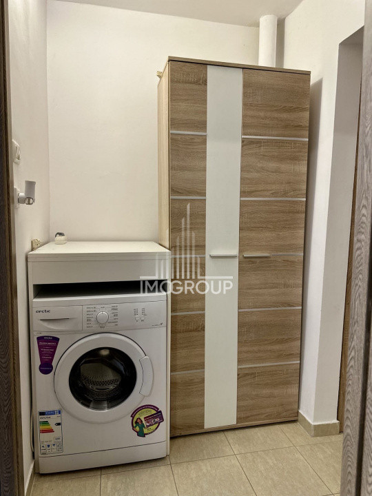 Apartament cu 3 camere, zona Iulius Mall
