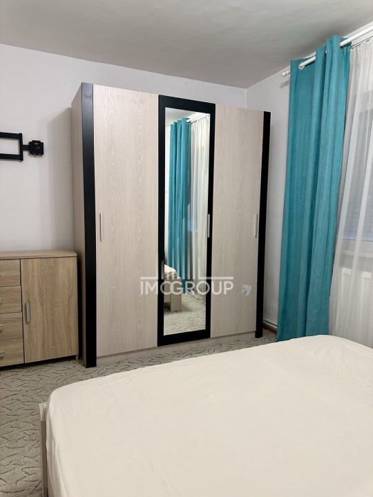 Apartament cu 3 camere, zona Iulius Mall