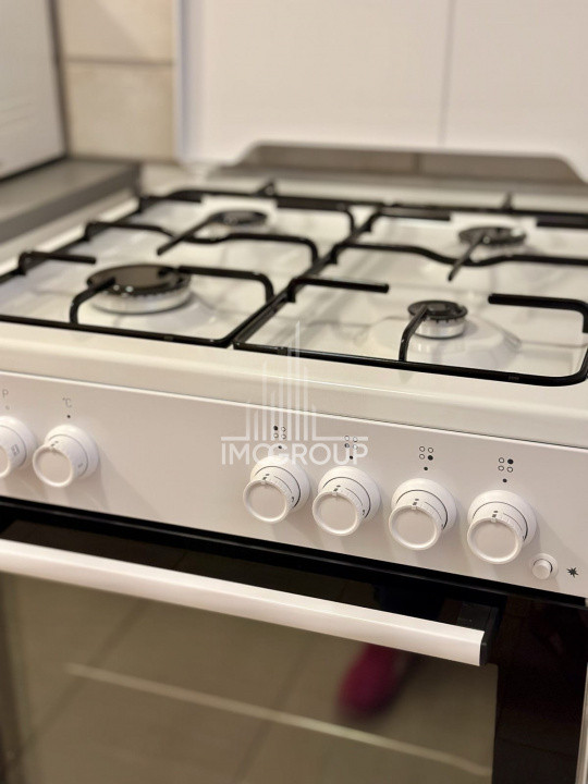 Apartament cu 3 camere, zona Iulius Mall