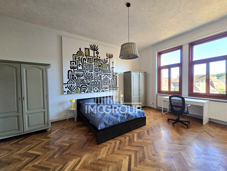 Apartament 3 camere de inchiriat, ultracentral, parcare