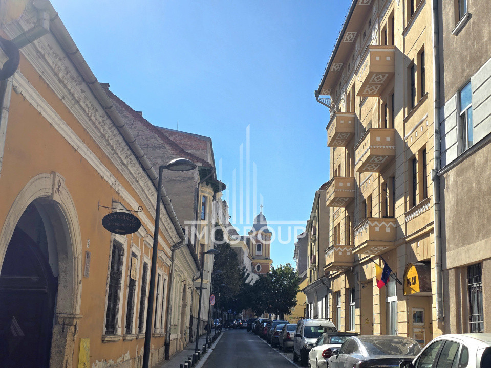 Apartament 3 camere de inchiriat, ultracentral, parcare