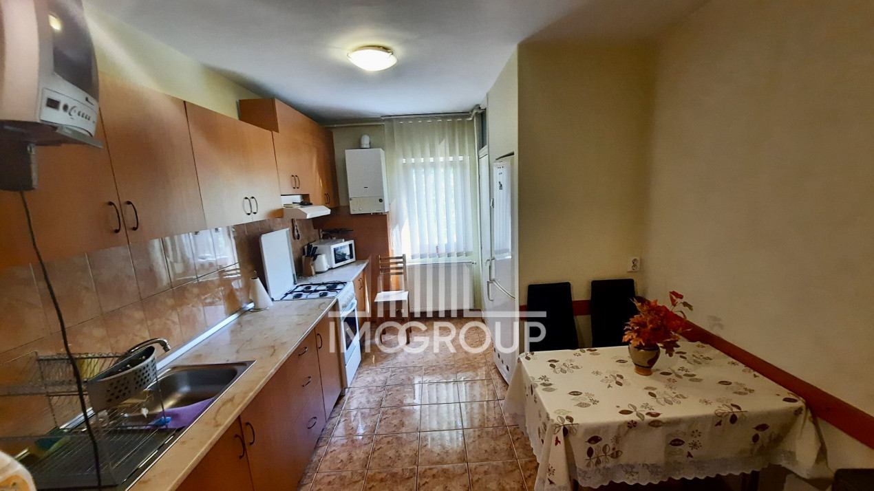 Apartament 3 camere, 2 bai, boxa si loc de parcare, Intre Lacuri, str. Siretului