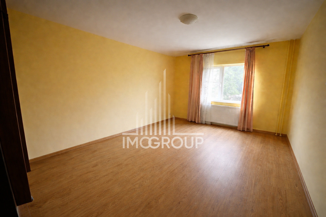 Apartament 3 camere, 2 bai, boxa si loc de parcare, Intre Lacuri, str. Siretului