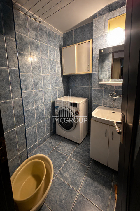 Apartament 3 camere, 2 bai, boxa si loc de parcare, Intre Lacuri, str. Siretului