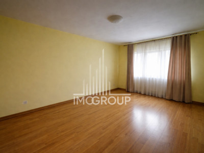 Apartament 3 camere, 2 bai, boxa si loc de parcare, Intre Lacuri, str. Siretului