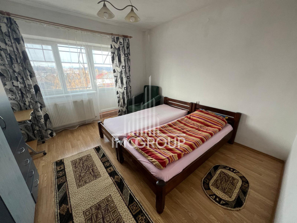 De inchiriat apartament 3 camere Dambu rotund