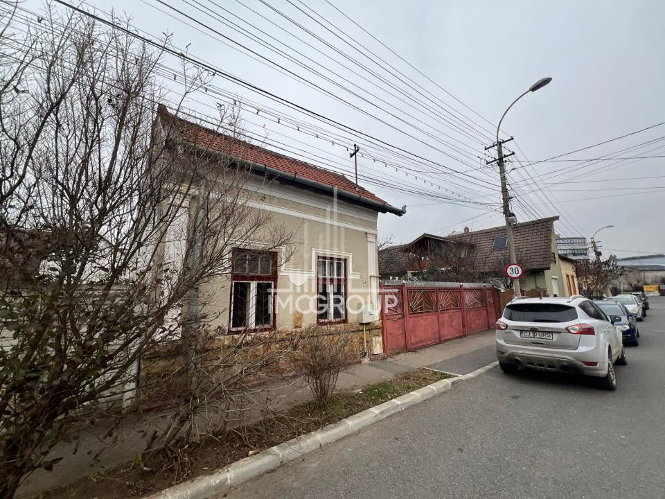 Teren 360 mp cu casă, front 15 ml, zona CBC Mărăști – ideal investiție