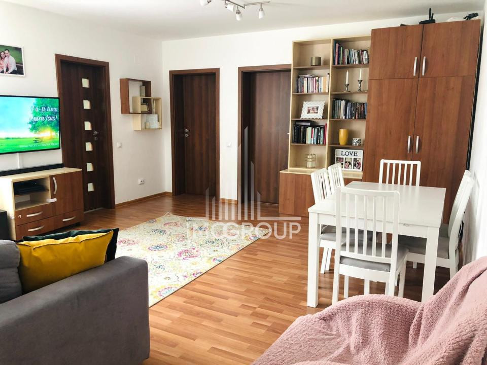 3 camere, balcon, etaj 2/3 – str. Tineretului, Florești