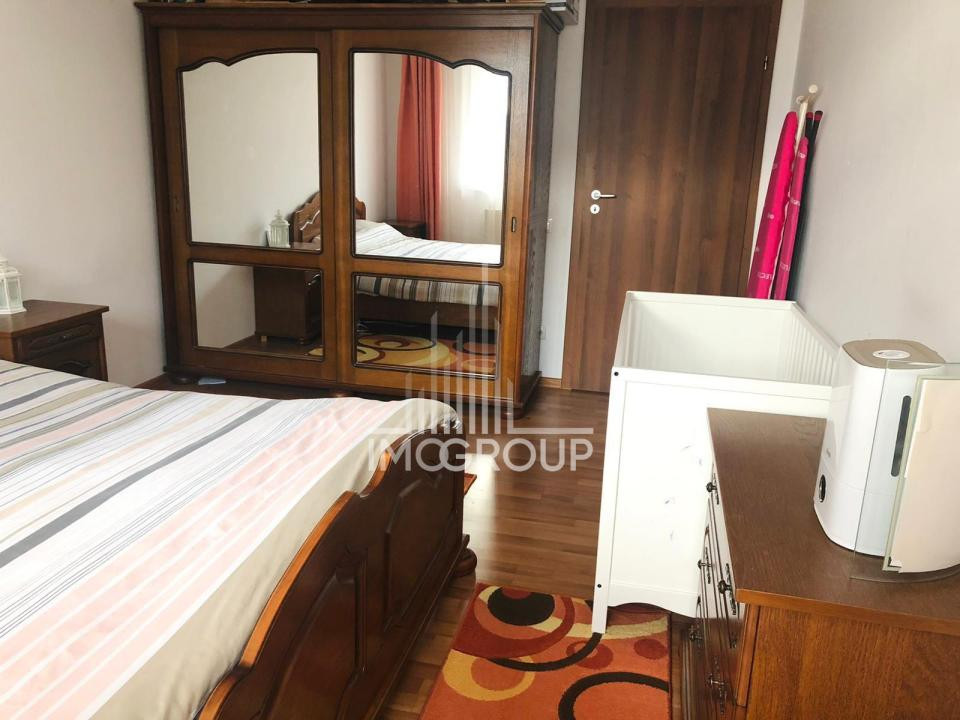 3 camere, balcon, etaj 2/3 – str. Tineretului, Florești