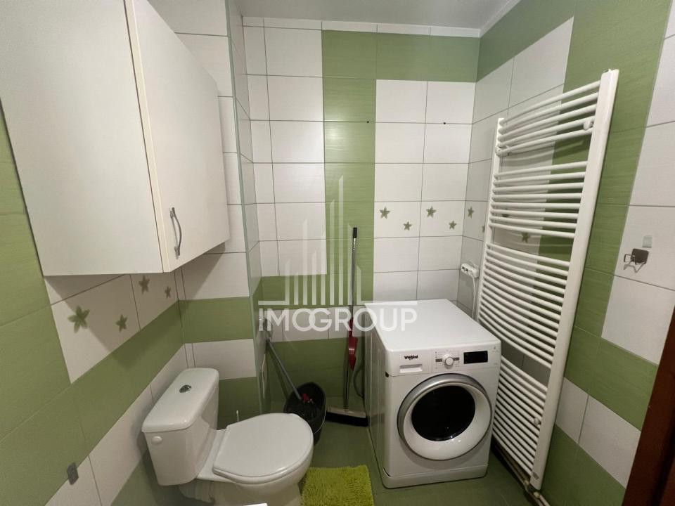 3 camere, balcon, etaj 2/3 – str. Tineretului, Florești