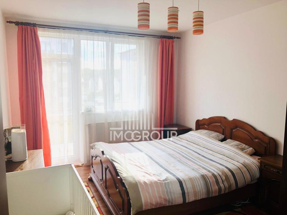 3 camere, balcon, etaj 2/3 – str. Tineretului, Florești