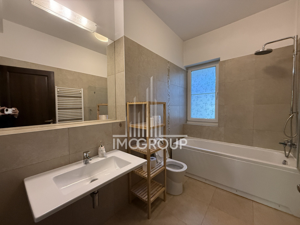 Apartament cu 2 camere | Parcare subterană | Boxă 11 mp | 2 bai | Parter inalt