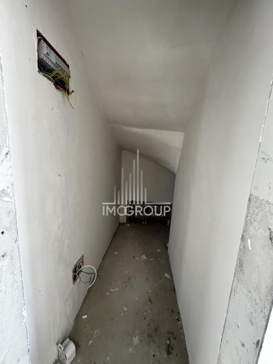 Duplex de vanzare 5 camere | 3 bai | 350mp teren plan | Chinteni | zona Profi