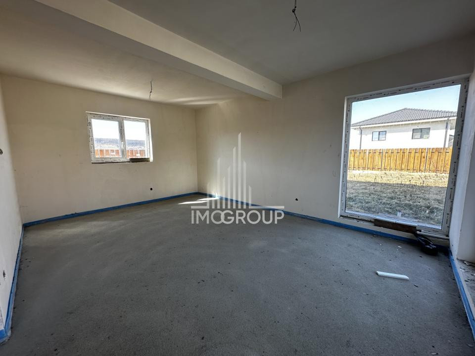 Duplex de vanzare 5 camere | 3 bai | 350mp teren plan | Chinteni | zona Profi