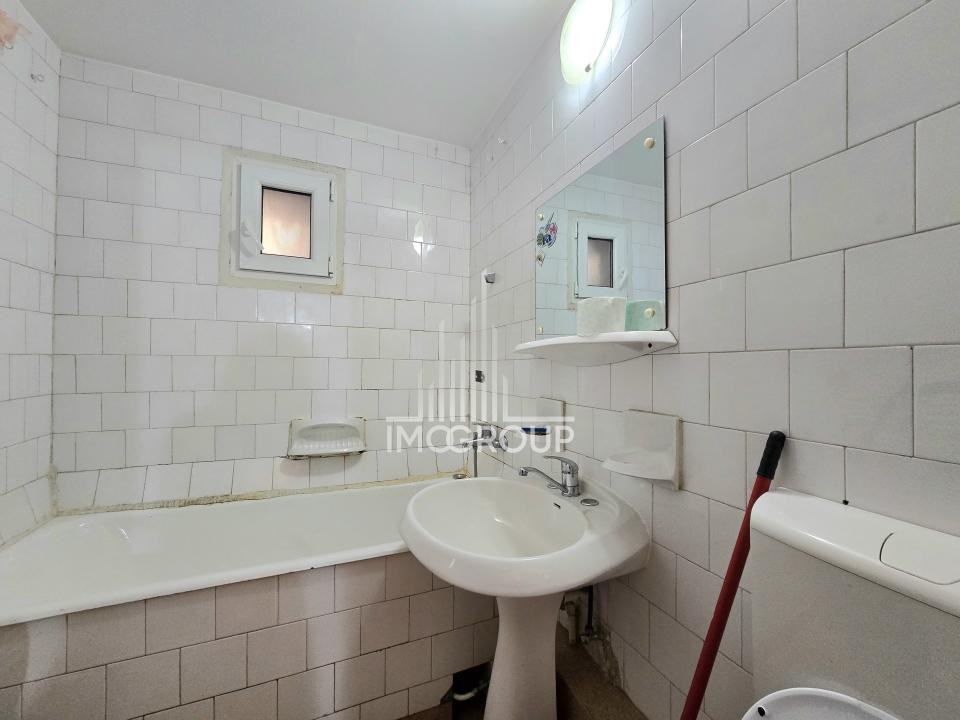 Inchiriere apartament 3 camere decomandate, Titulescu