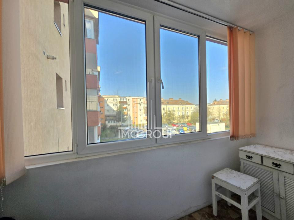 Inchiriere apartament 3 camere decomandate, Titulescu