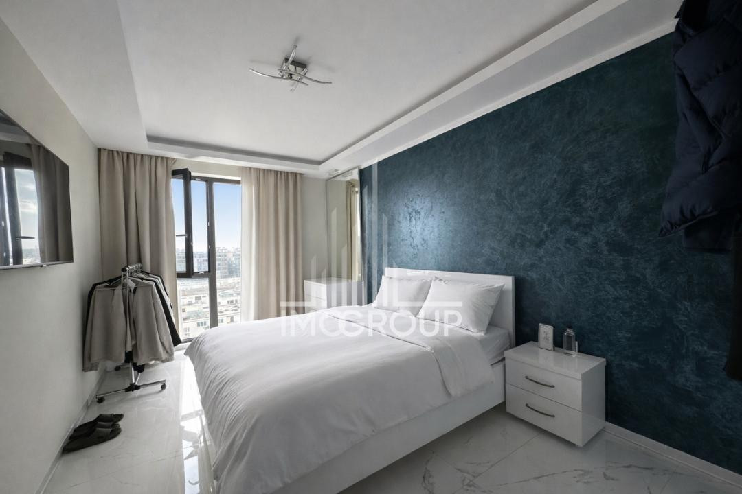 Apartament 2 camere, confort sporit,  decomdat cu parcare si priveliste superba