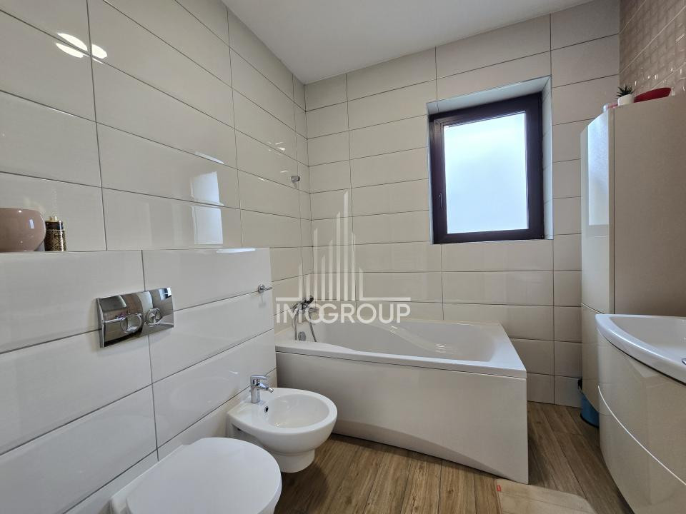 Comision 0% Închiriere apartament 4 camere 2 bai & 2 terase + boxa