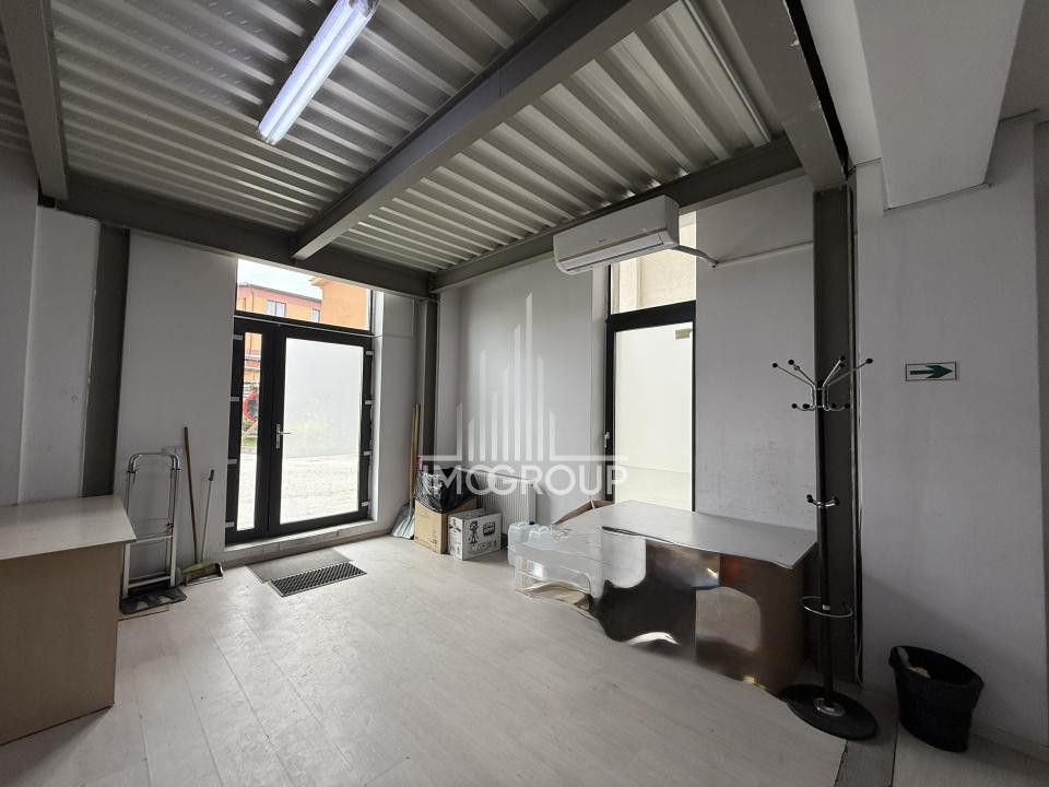 Spatiu comercial |  Str. Decebal | Parcare| Vitrină la strada | Imediat ocupabil