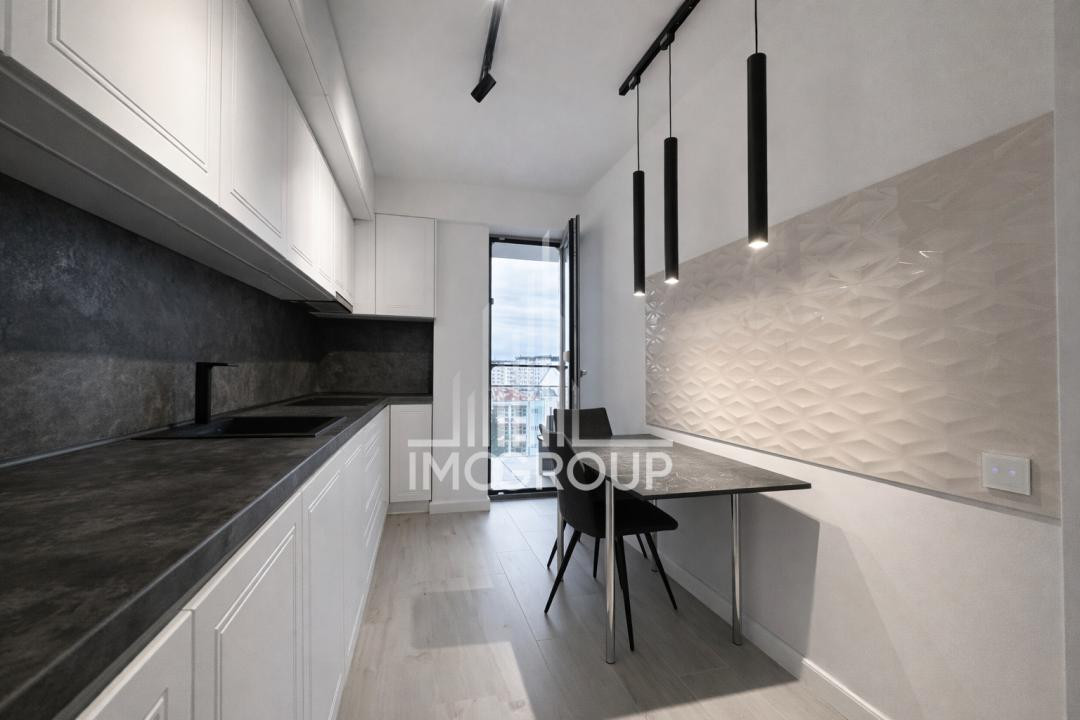 Apartament ultrafinisat cu parcare si priveliste superba, in complexul Zenia