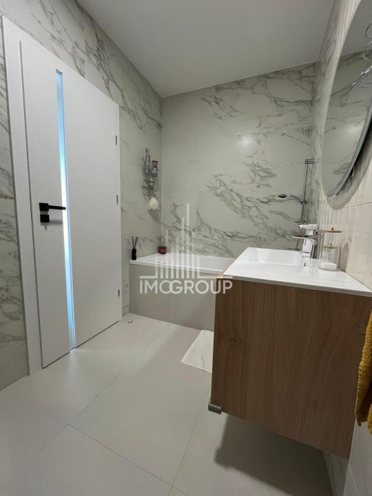 Apartament cu 3 camere | Complex Azoria | Parcare | Terasă 30 