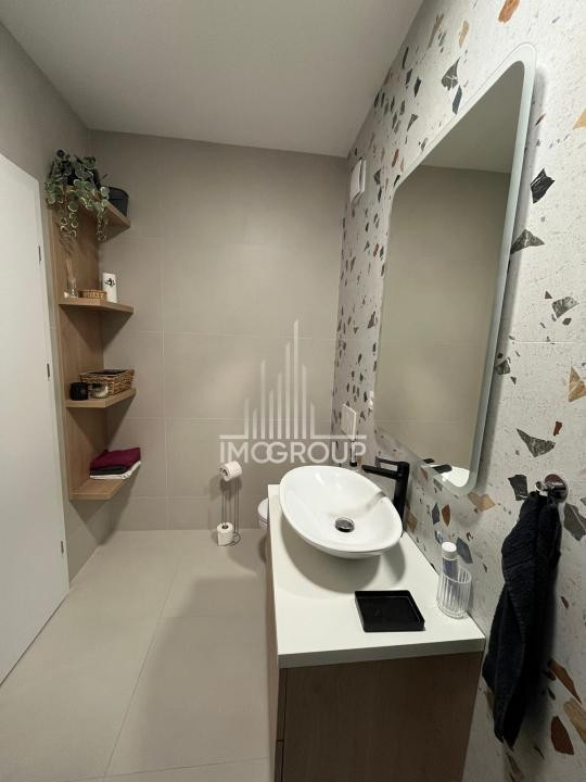 Apartament cu 3 camere | Complex Azoria | Parcare | Terasă 30 